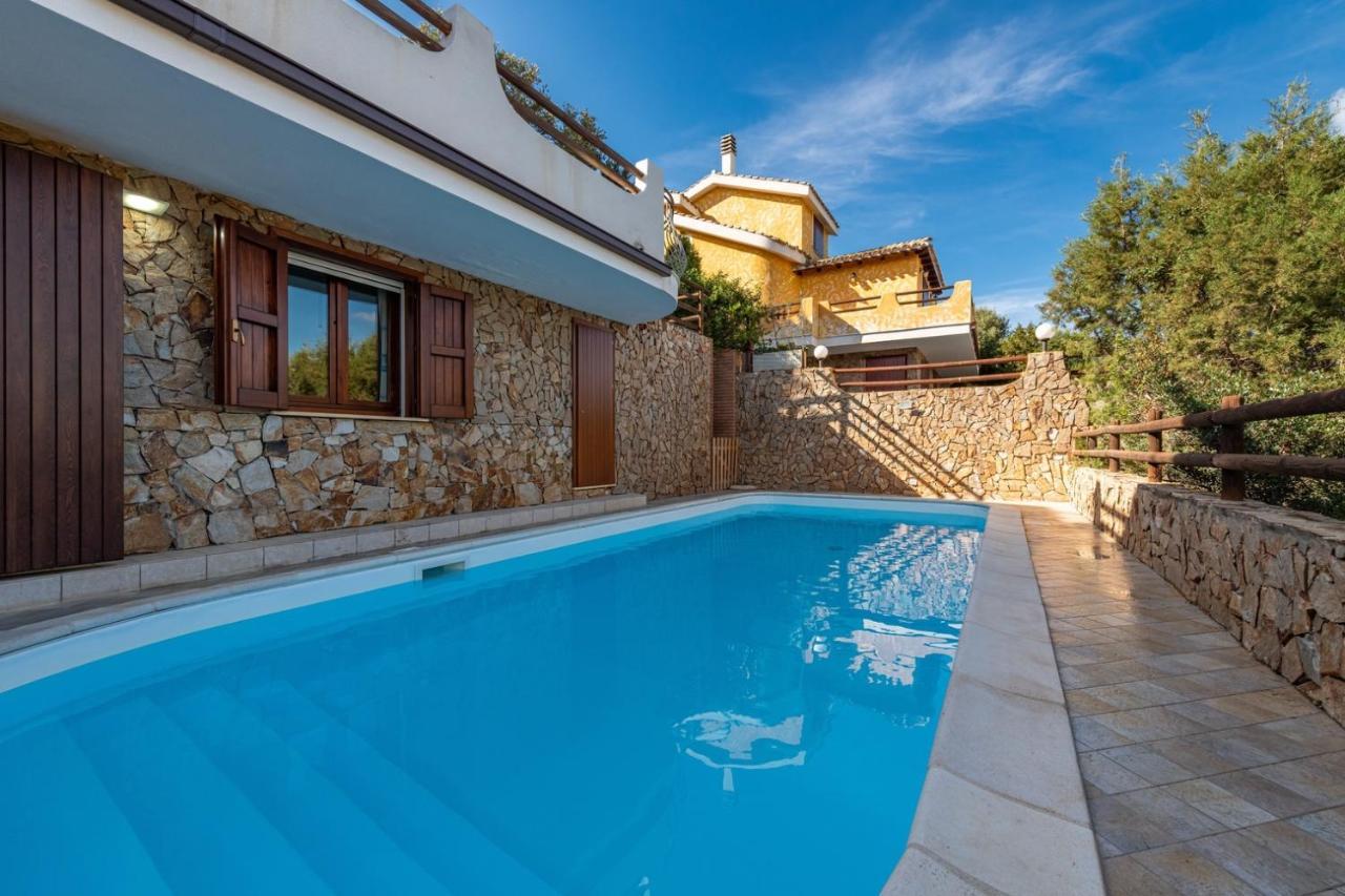 Villa Acquamarina Semi Detached Villa With Private Pool And Wifi 토레 델레 스텔레 외부 사진