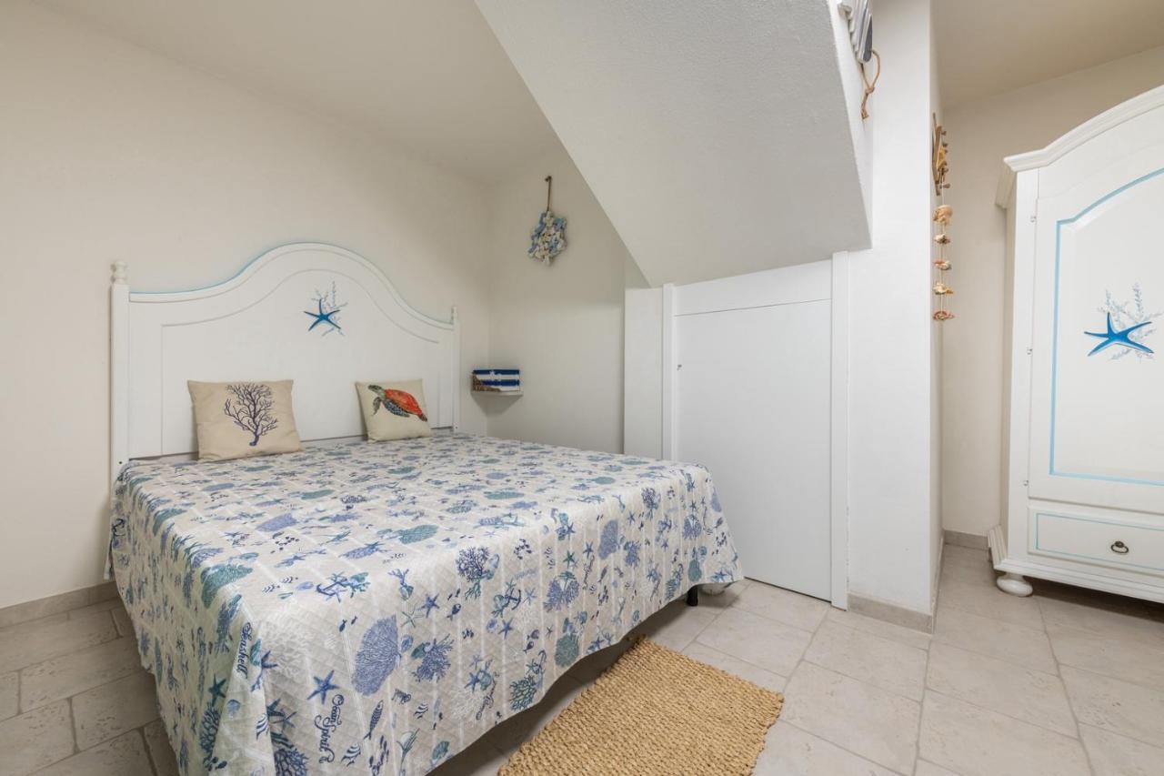 Villa Acquamarina Semi Detached Villa With Private Pool And Wifi 토레 델레 스텔레 외부 사진