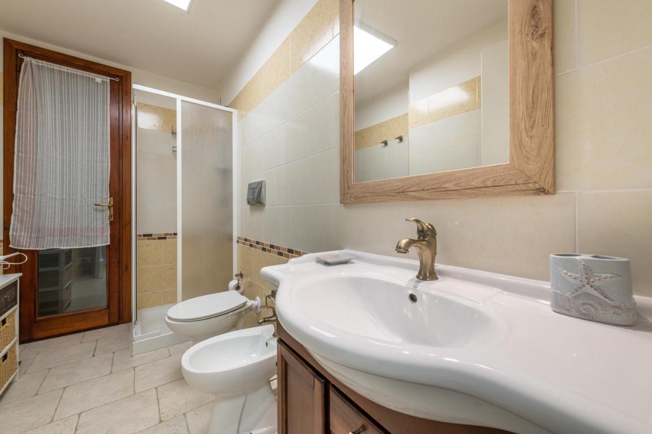 Villa Acquamarina Semi Detached Villa With Private Pool And Wifi 토레 델레 스텔레 외부 사진